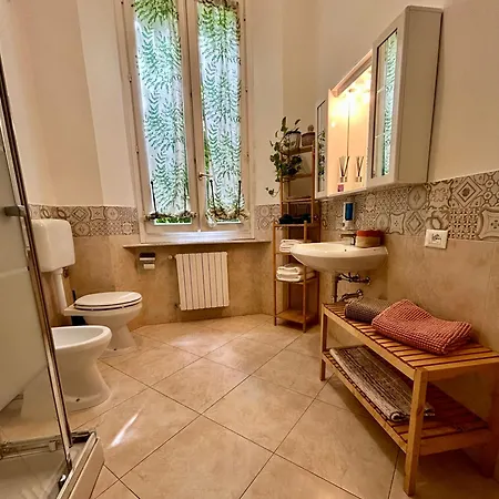 La Magnolia Bed & Breakfast Livorno